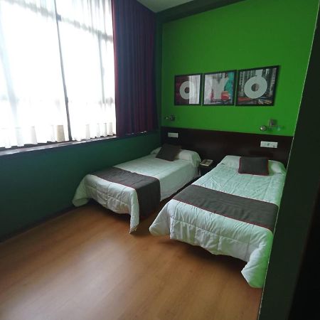Hotel / Restaurante La Pepa Avilés Extérieur photo